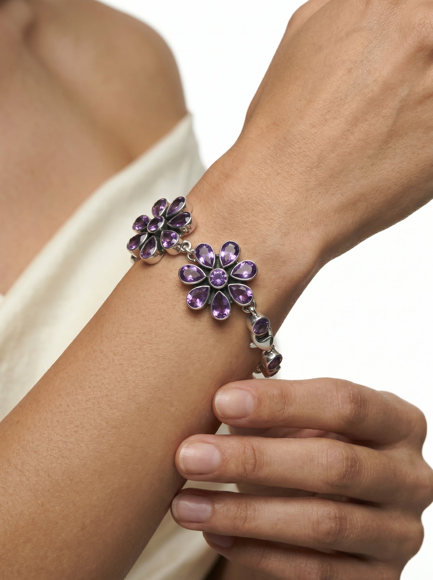 The Garland Bracelet
